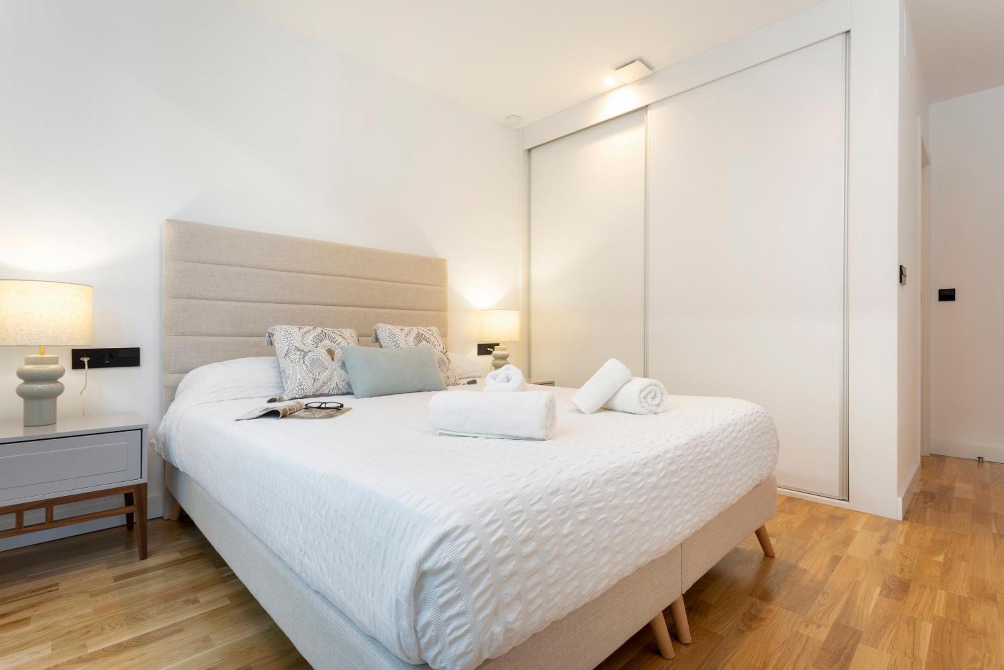Malagueta Beach Front Luxury Apartment By Rent Me Malaga Exterior photo